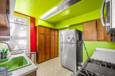 529 W Corona Ave, Pueblo, CO 81004 - Photo 8