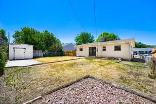 2032 Ridgewood Ln, Pueblo, CO 81005 - Photo 16