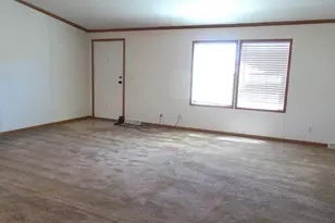 802 W 2nd St, Walsenburg, CO 81089 - Photo 6