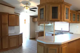 802 W 2nd St, Walsenburg, CO 81089 - Photo 2