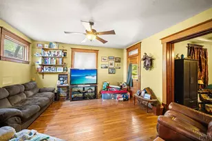 1914 N Elizabeth St, Pueblo, CO 81003 - Photo 8