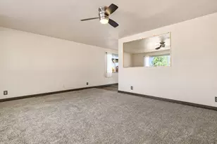 3218 Azalea St, Pueblo, CO 81005 - Photo 4
