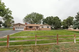 843 Baxter Rd, Pueblo, CO 81006 - Photo 2