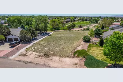 558 W Golfwood Dr, Pueblo West, CO 81007 - Photo 1