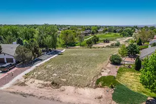 558 W Golfwood Dr, Pueblo West, CO 81007 - Photo 1