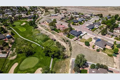 558 W Golfwood Dr, Pueblo West, CO 81007 - Photo 4