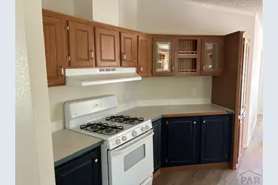 330 E Stewart Dr, Pueblo West, CO 81007 - Photo 8