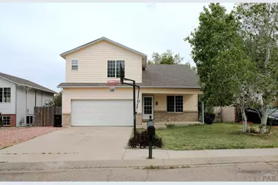 8 Borman Court, Pueblo, CO 81001 - Photo 2
