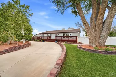 1069 Meadow Lane, Pueblo, CO 81006 - Photo 2