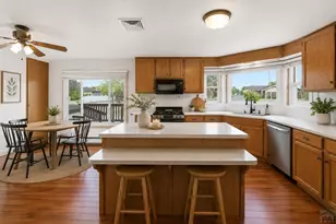 1069 Meadow Ln, Pueblo, CO 81006 - Photo 6