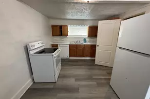 1114 E 6th St, Pueblo, CO 81001 - Photo 6