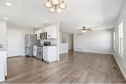 1169 E Canary Dr, Pueblo, CO 81007 - Photo 8