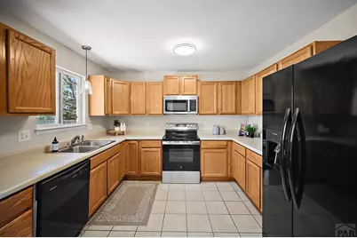 57 W Bonanza Dr, Pueblo, CO 81007 - Photo 8
