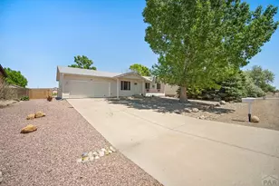 57 W Bonanza Dr, Pueblo, CO 81007 - Photo 2