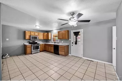 1803 Brimmer St, Pueblo, CO 81005 - Photo 10