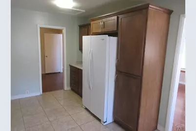 1629 Englewood Dr, Pueblo, CO 81005 - Photo 6