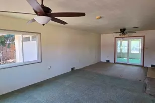 806 S 13th St, Lamar, CO 81052 - Photo 2