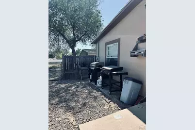 2137 W 20th St, Pueblo, CO 81003 - Photo 8
