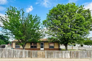 2137 W 20th St, Pueblo, CO 81003 - Photo 2