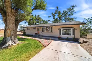 2107 Carson Ave, La Junta, CO 81050 - Photo 2