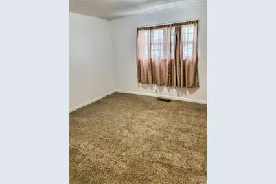 212 Cimarron, La Junta, CO 81050 - Photo 4