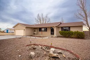 496 E Earl Dr, Pueblo West, CO 81007 - Photo 2