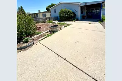 232 E Rolling Hills Dr, Pueblo, CO 81007 - Photo 2