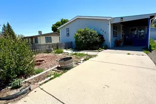 232 E Rolling Hills Dr, Pueblo, CO 81007 - Photo 2