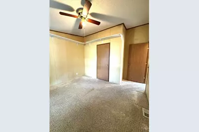 232 E Rolling Hills Dr, Pueblo, CO 81007 - Photo 20