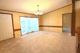 232 E Rolling Hills Dr, Pueblo, CO 81007 - Photo 6