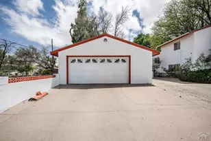 2100 Elmwood Ln, Pueblo, CO 81005 - Photo 24