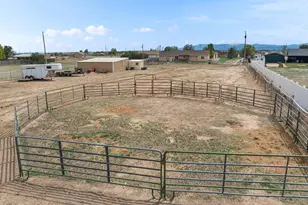 675 E McClave Dr, Pueblo, CO 81007 - Photo 30