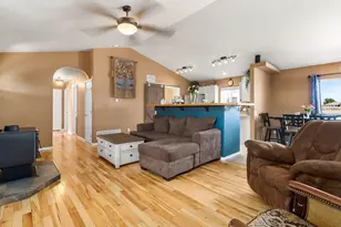 675 E McClave Dr, Pueblo, CO 81007 - Photo 4