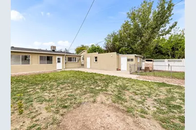 1611 Englewood Dr, Pueblo, CO 81005 - Photo 22
