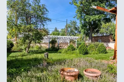 321 W 18th St, Pueblo, CO 81003 - Photo 46
