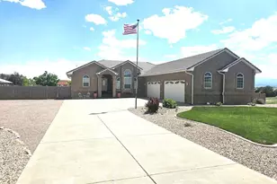 438 S Arriba Dr, Pueblo West, CO 81007 - Photo 2