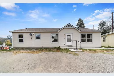 8906 Grand Ave, Beulah, CO 81023 - Photo 2