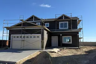 2410 Yankee Ct, Pueblo, CO 81008 - Photo 2