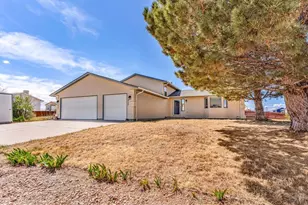 927 N Purcell Blvd, Pueblo West, CO 81007 - Photo 1