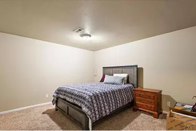 232 W Fairknoll Dr, Pueblo West, CO 81007 - Photo 20
