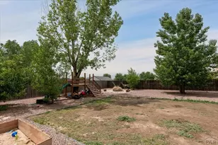 232 W Fairknoll Dr, Pueblo West, CO 81007 - Photo 30