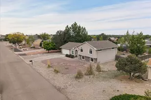 232 W Fairknoll Dr, Pueblo West, CO 81007 - Photo 34