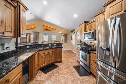 3523 Maricopa Dr, Pueblo, CO 81005 - Photo 10