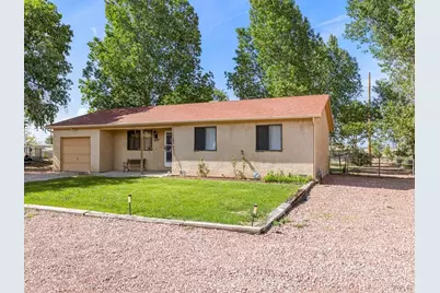 635 E Autumn Dr, Pueblo West, CO 81007 - Photo 2
