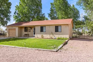 635 E Autumn Dr, Pueblo West, CO 81007 - Photo 2