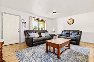 635 E Autumn Dr, Pueblo West, CO 81007 - Photo 4