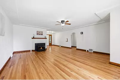 2218 Wyoming Ave, Pueblo, CO 81004 - Photo 2