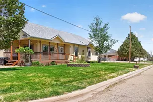 824 W Cedar St, Walsenburg, CO 81089 - Photo 2