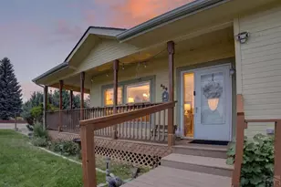 824 W Cedar St, Walsenburg, CO 81089 - Photo 8