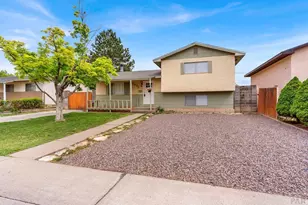 3825 Azalea St, Pueblo, CO 81005 - Photo 44